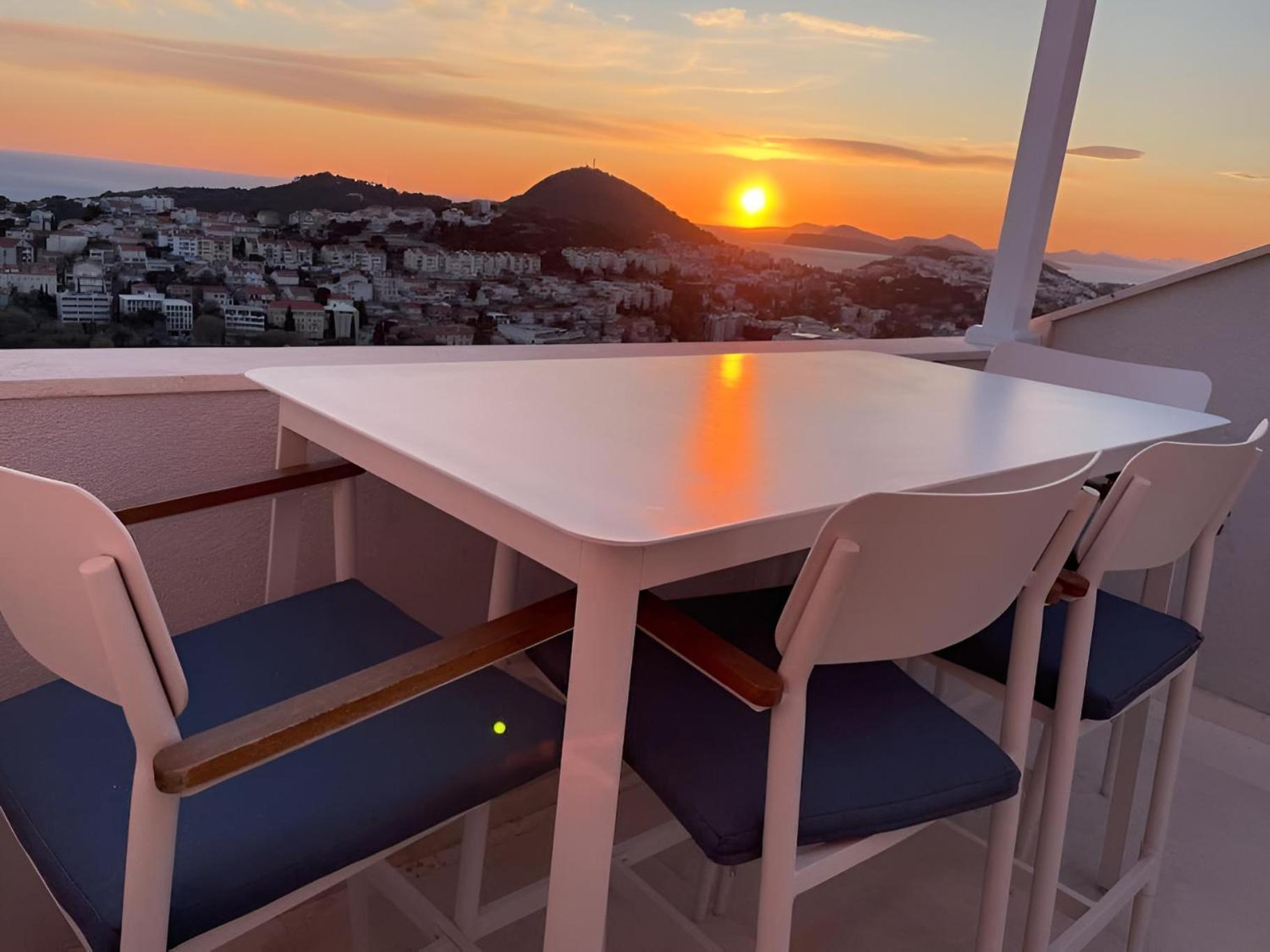 Breathtaking Sea View Apartment Near The Old City 杜布罗夫尼克 外观 照片