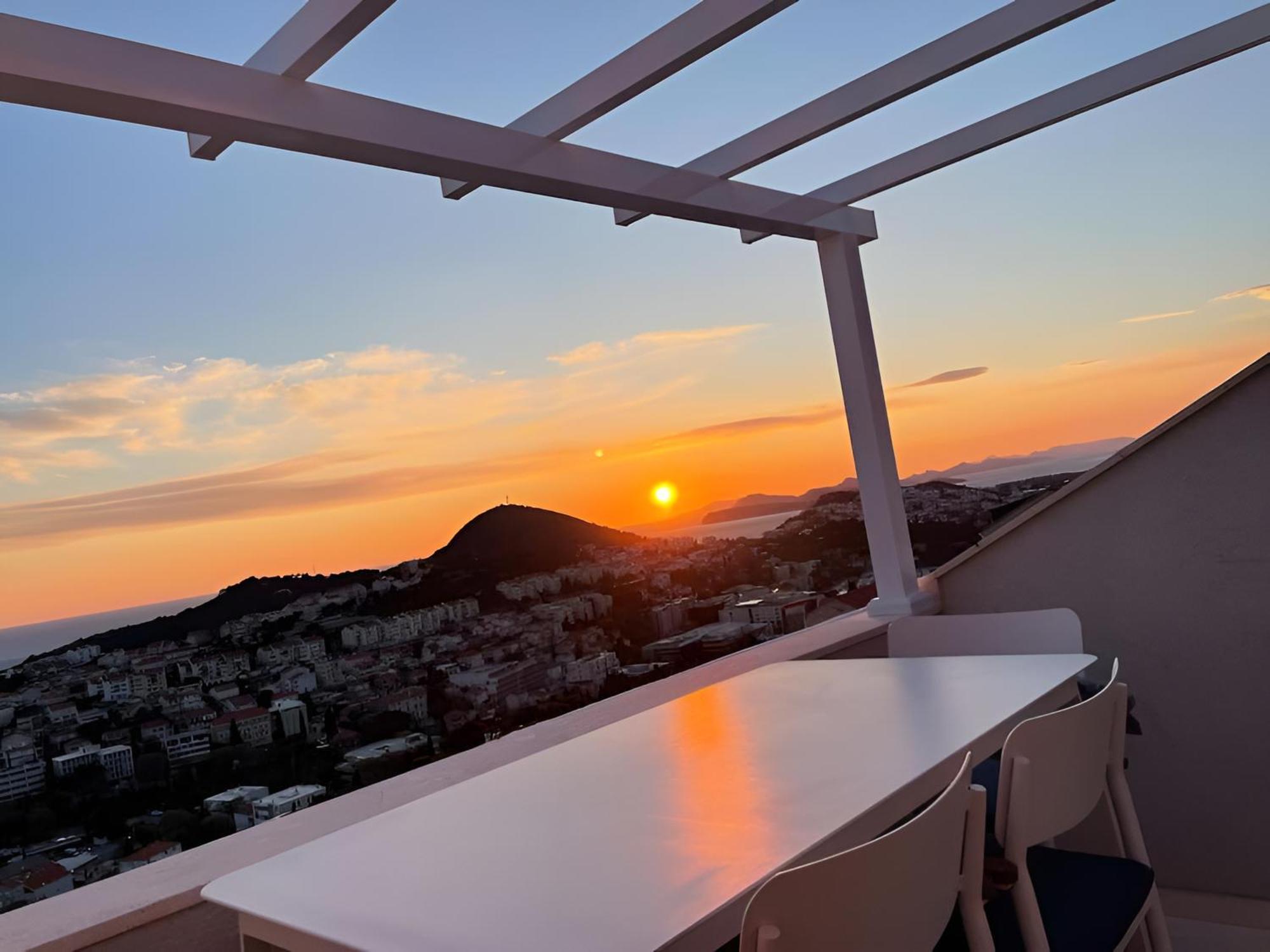 Breathtaking Sea View Apartment Near The Old City 杜布罗夫尼克 外观 照片